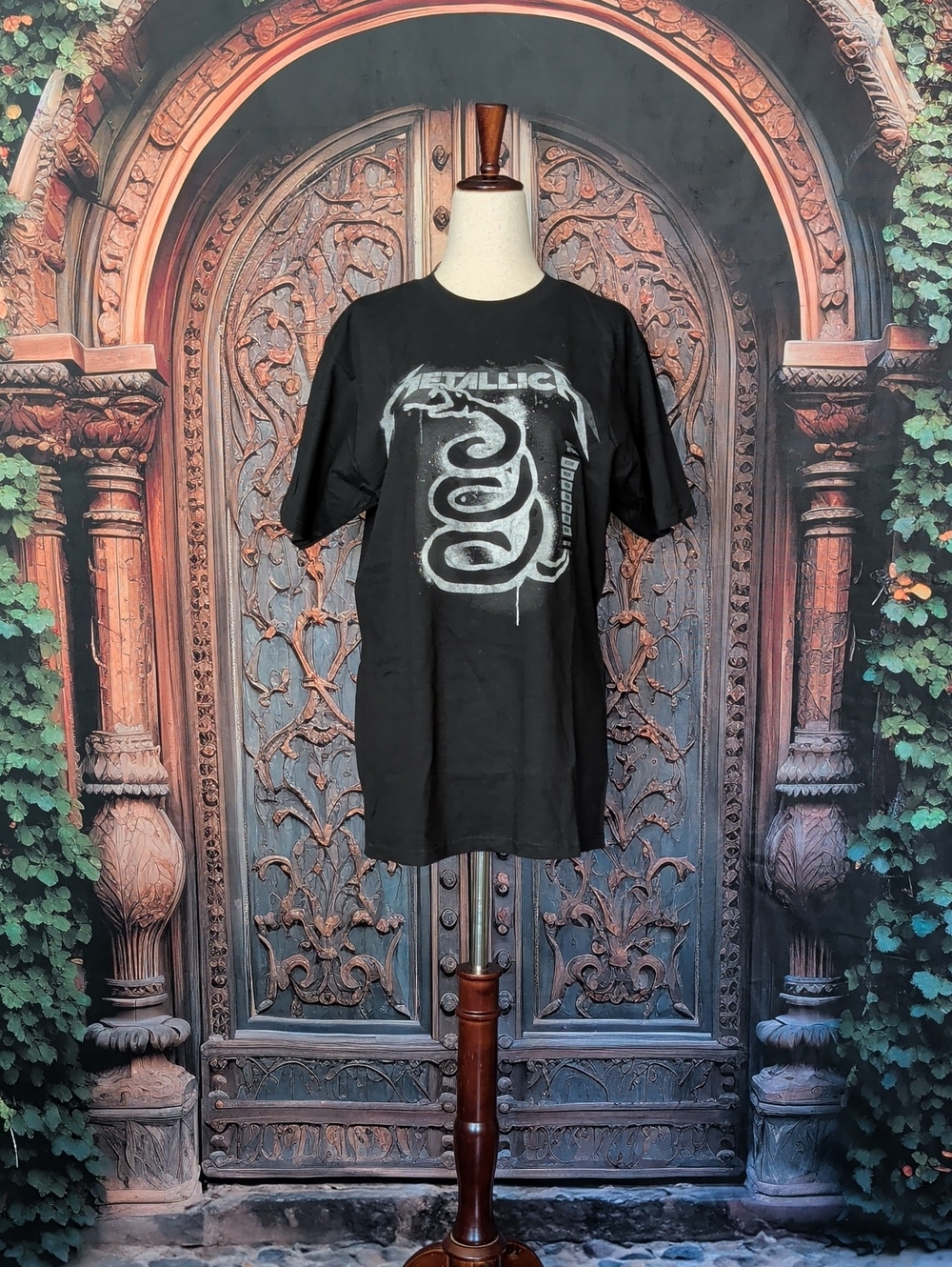 Metallica Tee NWT